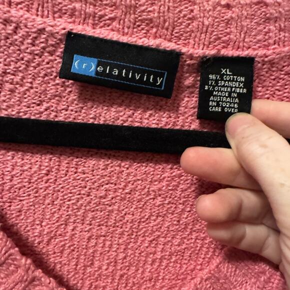 Relativity V-Neck Pink Sweater - Picture 3 of 8